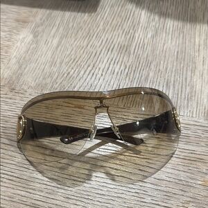 Chic Gold and Black Sunglasses